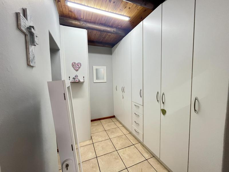 3 Bedroom Property for Sale in Dwarskersbos Western Cape